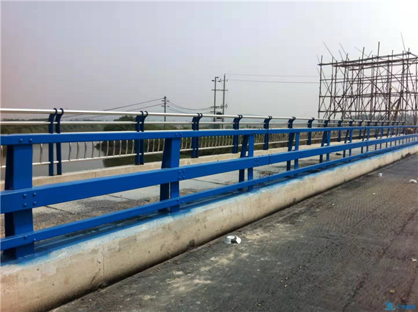 桂林不锈钢防撞栏杆