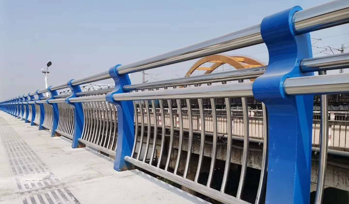 桂林桥梁不锈钢防撞护栏