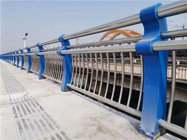 桂林304不锈钢复合管护栏的生产工艺揭秘