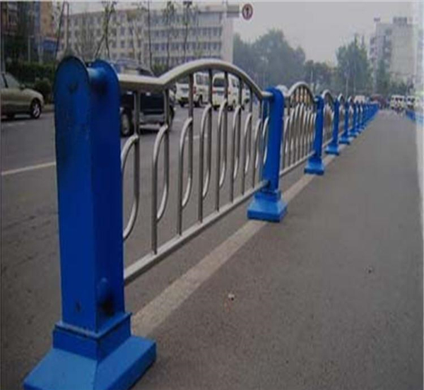 桂林不锈钢防撞栏杆生产制造工艺